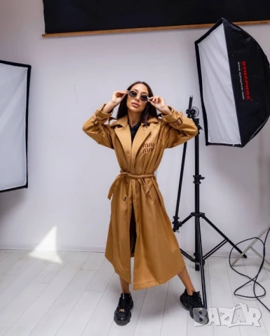 палто miu miu , снимка 4 - Палта, манта - 51164162