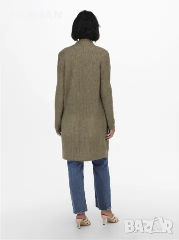 Дълга пухкава бежова жилетка, снимка 3 - Жилетки - 49072163