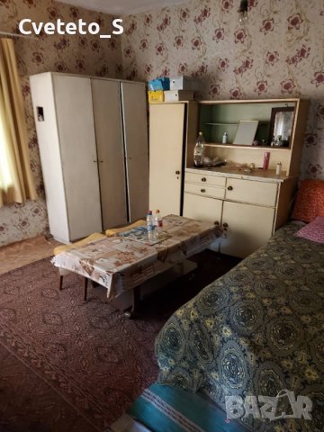 Двуетажна къща с 3500 кв. м. земя, снимка 9 - Къщи - 41044691