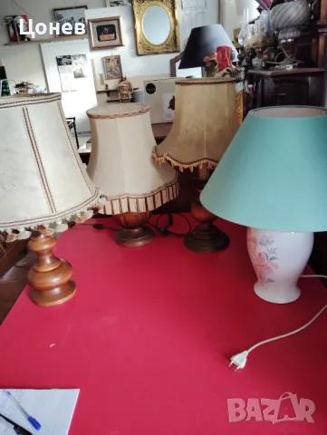 Настолни лампи