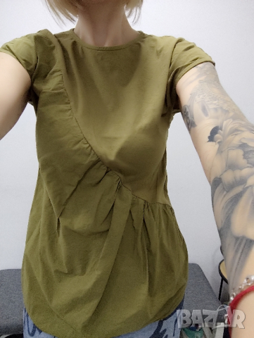 Sisley дамски топ, размер XS, пасва и на М, снимка 4 - Тениски - 44585006