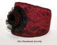 Ръчна изработка. Гривна с дантела и бродерия с мъниста /червено и черно/ , снимка 3