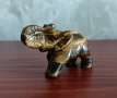 Фигурка - слонче от тигрово око, снимка 4