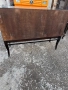 Продавам елегантен дървен винтидж шкаф, снимка 6