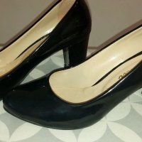 Дамски обувки с ток Мегияс, снимка 2 - Дамски обувки на ток - 41098803