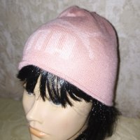 Puma - Оригинална зимна  розова шапка , снимка 5 - Шапки - 39569344