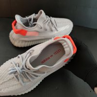 Нови Оригинални Обувки Adidas Yeezy Boost Размер 44 2/3 изключително удобни маратонки , снимка 11 - Спортни обувки - 40430235