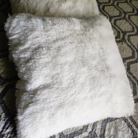 Бели пухкави възглавнички пух-лама 50/50см., снимка 2 - Възглавници - 44323538