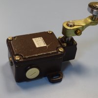 Изключвател краен Schmersal ML 441-11yt travel limit switch, снимка 1 - Резервни части за машини - 42539582