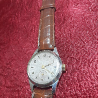 Стар механичен часовник, снимка 2 - Антикварни и старинни предмети - 36402227