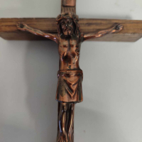 Дървен кръст разпятие Исус Христос, снимка 1 - Антикварни и старинни предмети - 44649360
