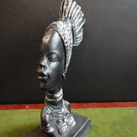 Декоративна статуетка африканка, снимка 2 - Статуетки - 36151266