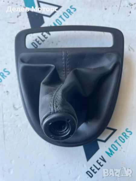 Маншон за скоростен лост от Hyundai I10 1.0 MPI, 67 кс., 5 ск., двигател G3LD, 3000 км., 2023г., снимка 1