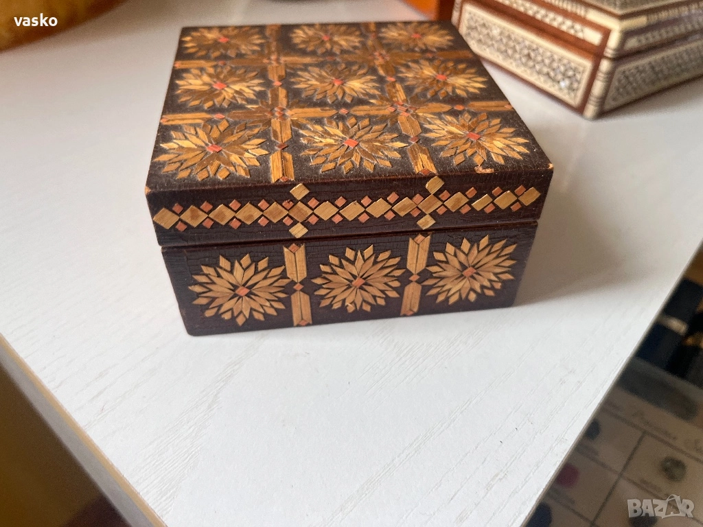 Стара дървена кутия, снимка 1