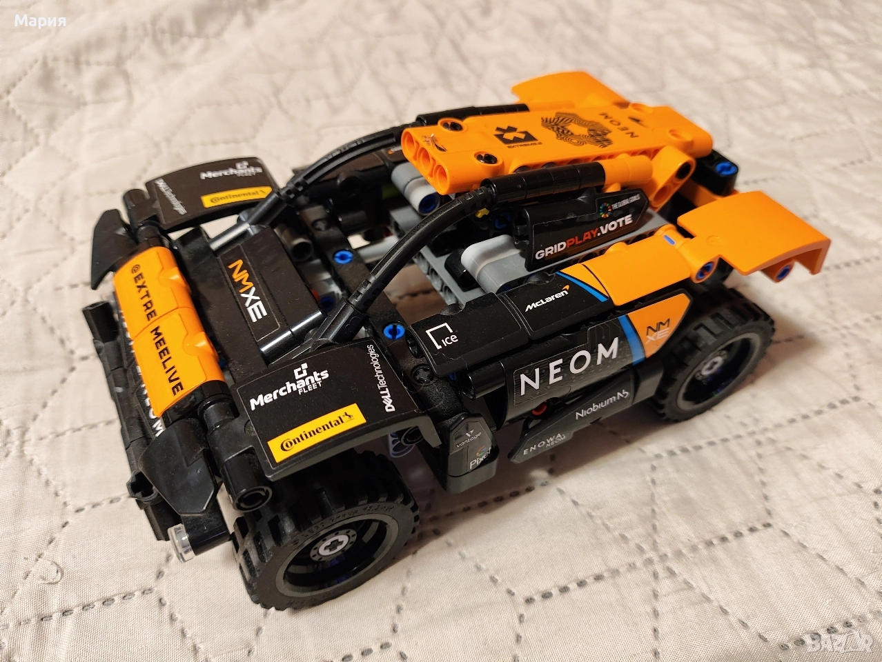 LEGO Technic Състезателна кола NEOM McLaren Extreme E 42166, снимка 1