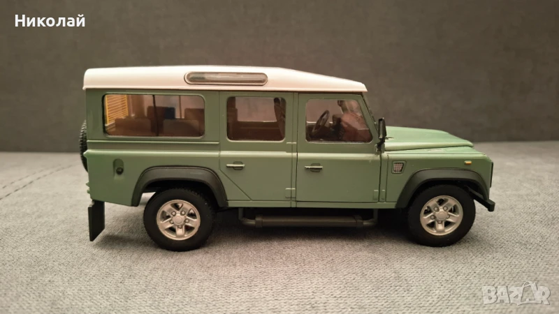 1997 Land Rover Defender 110" 1:24 Cararama/Hongwell Diecast Колекционерски модел количка, снимка 1