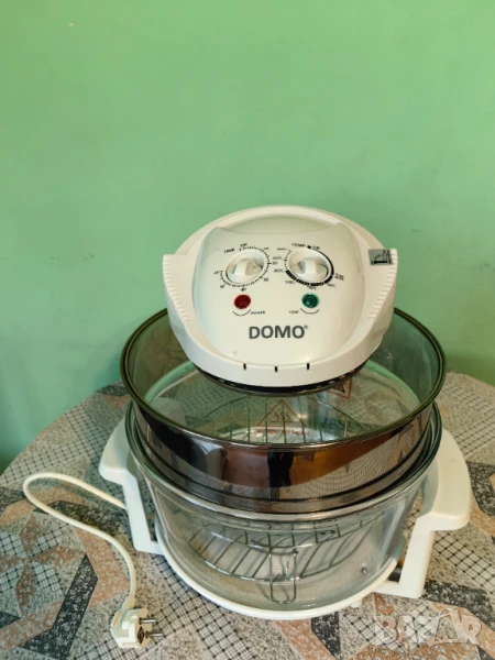 Конвекторна Фурна с вентилатор DOMO  1400W, снимка 1