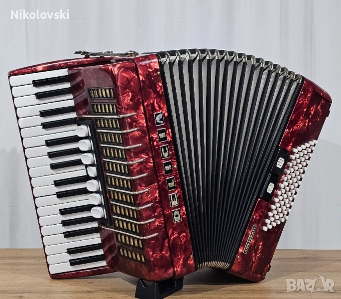 Акордеон Delicia Arnaldo III, снимка 1