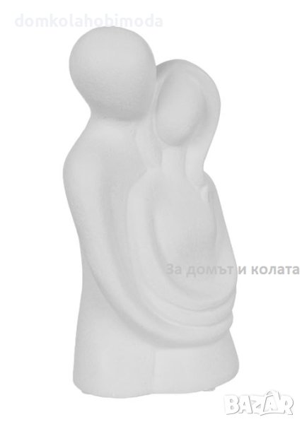 Статуетка на прегърната двойка/ Керамика,14.5х13.8х16.5см, снимка 1