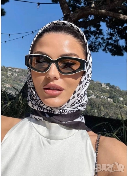 очила с черен обикновен калъф и ув защита chanel , снимка 1