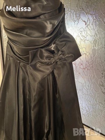 Официална роклия 