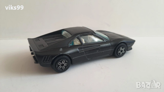 Метални колички Ferrari - Bburago и Matchbox, снимка 5 - Колекции - 53368637