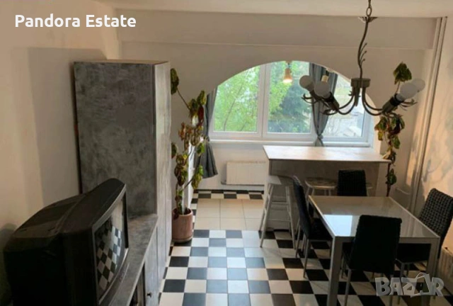 Продава едностаен апартамент в кв. Света Троица, снимка 4 - Апартаменти - 53798016