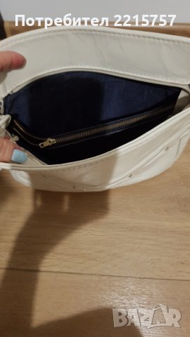 Малка чантичка от естествена кожа. Италия., снимка 5 - Чанти - 41523315