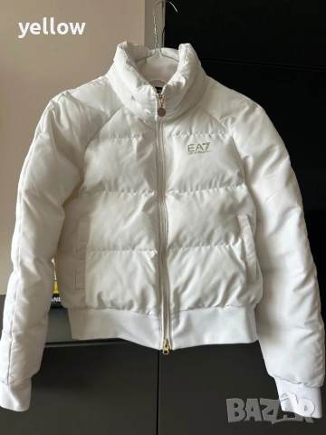 Бяло зимно яке Armani