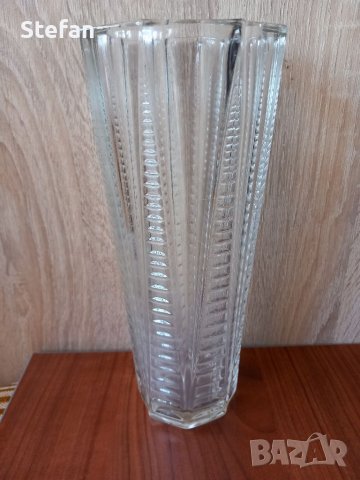 Кристална ваза - 1, снимка 1 - Антикварни и старинни предмети - 40136794
