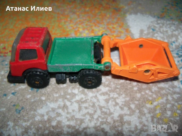 Малко ламаринено камионче, соц играчка., снимка 4 - Коли, камиони, мотори, писти - 50695970