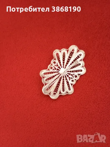 Малка сребърна брошка за ревер, снимка 6 - Колиета, медальони, синджири - 50322168