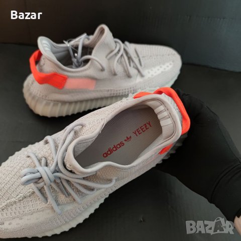 Нови Оригинални Обувки Adidas Yeezy Boost Размер 44 2/3 изключително удобни маратонки , снимка 11 - Спортни обувки - 40430235
