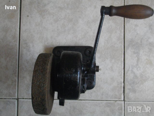 Масивен Ръчен Шмиргел-4,5кг-24см-ф125мм-Чугунена Основа-Старо Качество-Отличен, снимка 6 - Други инструменти - 40228777