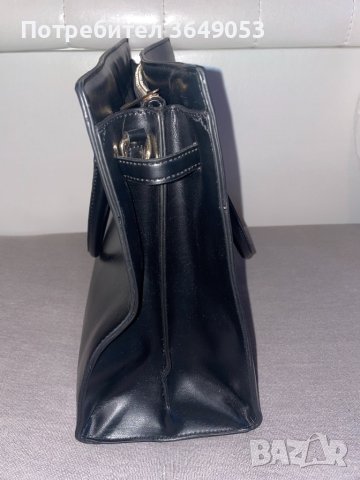 Дамска черна чанта, снимка 3 - Чанти - 41045778
