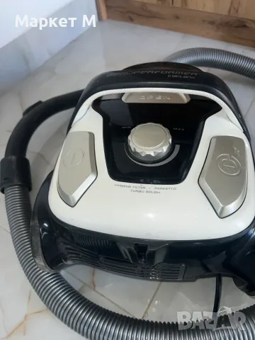 Прахосмукачка Electrolux Z9930EL – 800W, циклонна, без торба, снимка 4 - Прахосмукачки - 56121984