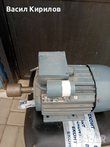 Електро двигател мотор Български 1,5кв 2860обр, снимка 2 - Електродвигатели - 53180043