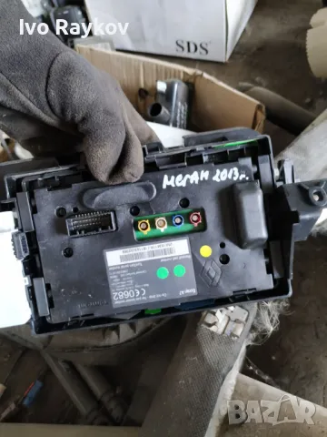 Navigation Renault Megane 3 259153411R 280380578R TomTom 2, снимка 2 - Части - 48504080