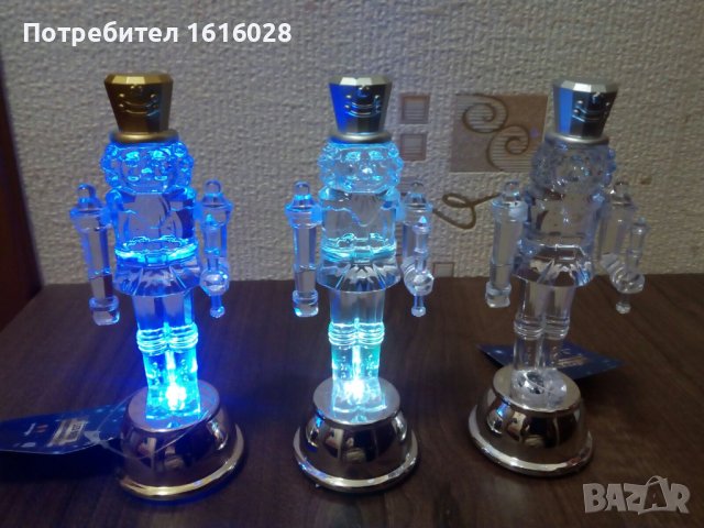 Коледна светеща фигурка на Лешникотрошач - оловен войник., снимка 5 - Декорация за дома - 38878353