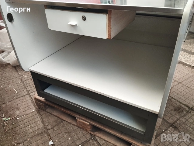 щанд каса , снимка 5 - Стелажи и щандове - 53040192