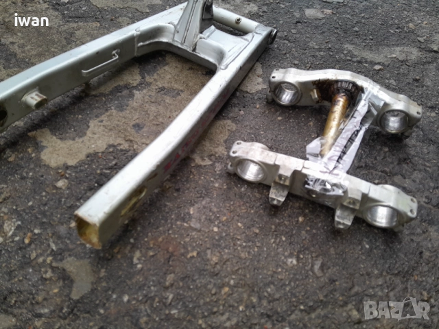 Тройници 43мм и задна вилка Kawasaki kx 125