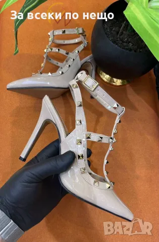 Valentino Garavani Rockstud Елегантни Дамски Обувки С Висок Ток - 2 Цвята Код SEM-585, снимка 2 - Дамски обувки на ток - 55876515