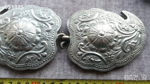 възрожденски сребърни пафти , снимка 4 - Антикварни и старинни предмети - 52923827