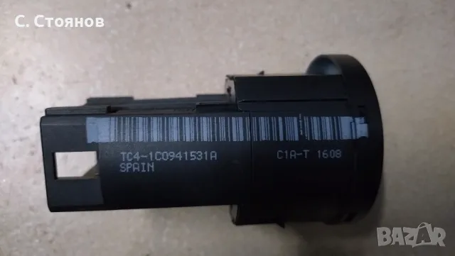 Ключ за фарове Голф 4 , снимка 3 - Аксесоари и консумативи - 49053532