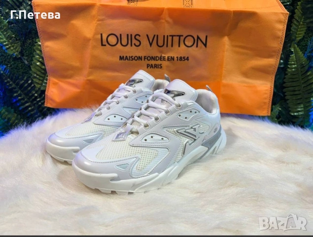 LV Runner Tatic Sneake r, снимка 4 - Маратонки - 53342906