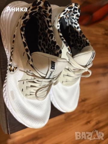 Дамски маратонки - Nike Revolution, снимка 6 - Маратонки - 51705396