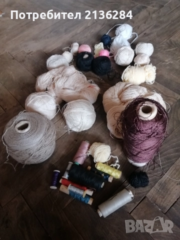 Конци, куки, модели за плетене на една кука, снимка 12 - Антикварни и старинни предмети - 51679193