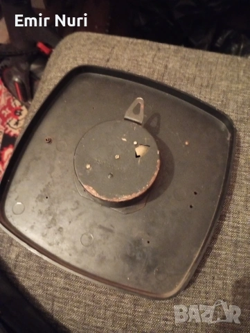 Продавам часовник маяк с ключ , снимка 2 - Стенни часовници - 53638319