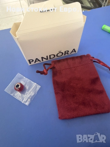 Pandora Талисман Малките моменти
Метал - Сребро 925
Камъни - Стъкло Мурано

Цена: 15€