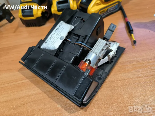 Пепелник за Ауди А3 Audi A3 S3 8L 8L0857951E, снимка 4 - Части - 48093188